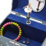 Schmuckkästchen mit blauer sich drehender Fee und weißem Stern, Schwanensee-Melodie, JewelKeeper