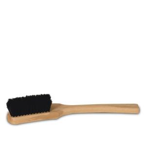 brosse pour enlever les taches sur les vêtements délicats